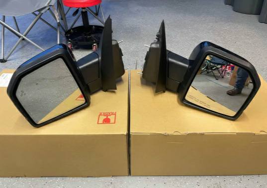 2018 Ford F150 Lariat Black Power Fold Mirrors