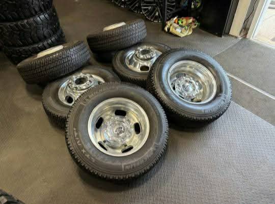 NEW 2025 Ford F350 Dually wheels & tires 8×200